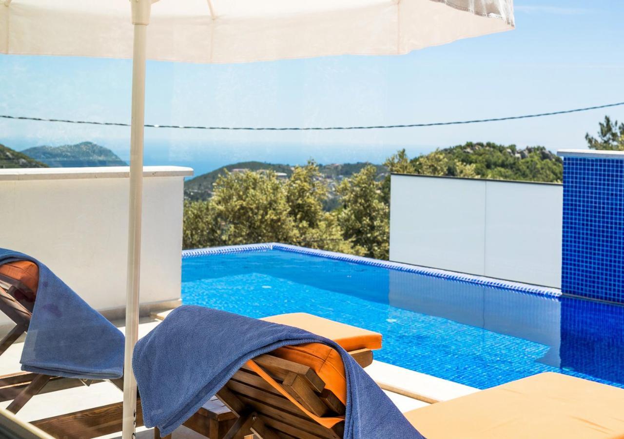 Villa 1 Sleeps 2 Honeymoon Isolated Infinity-Villa Orkide Uzumlu  Екстериор снимка